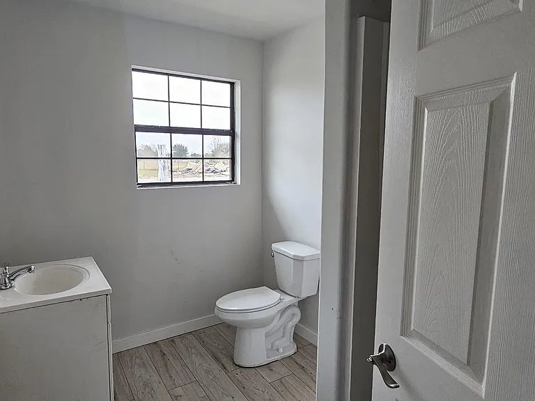 2786 Old Columbus Rd N — Photo 13