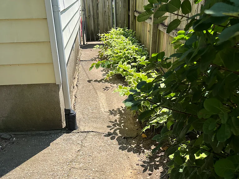 3039 Wentworth Ave — Photo 12