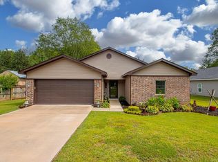 1350 N Parker St, Benton, AR 72015