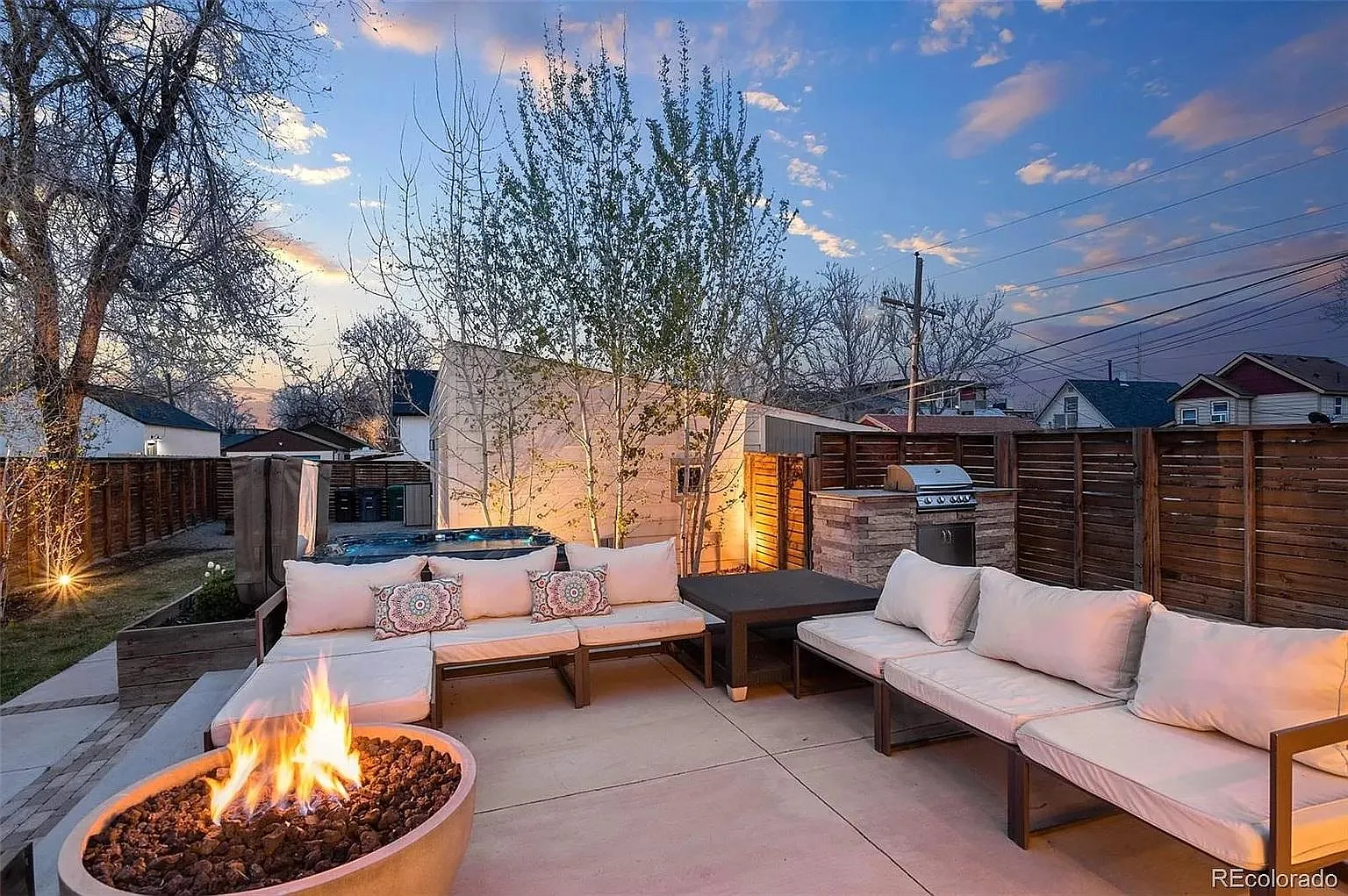 2 bed, 2273 sqft, $4,950 — Photo 3