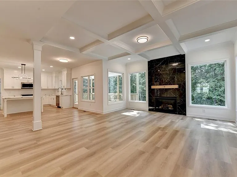 9135 Fox Trail Ln — Photo 29