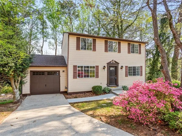 5420 Robin Hill Ct, Norcross, GA 30093