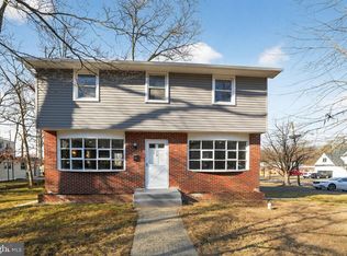 218 E Somerdale Rd, Somerdale, NJ 08083
