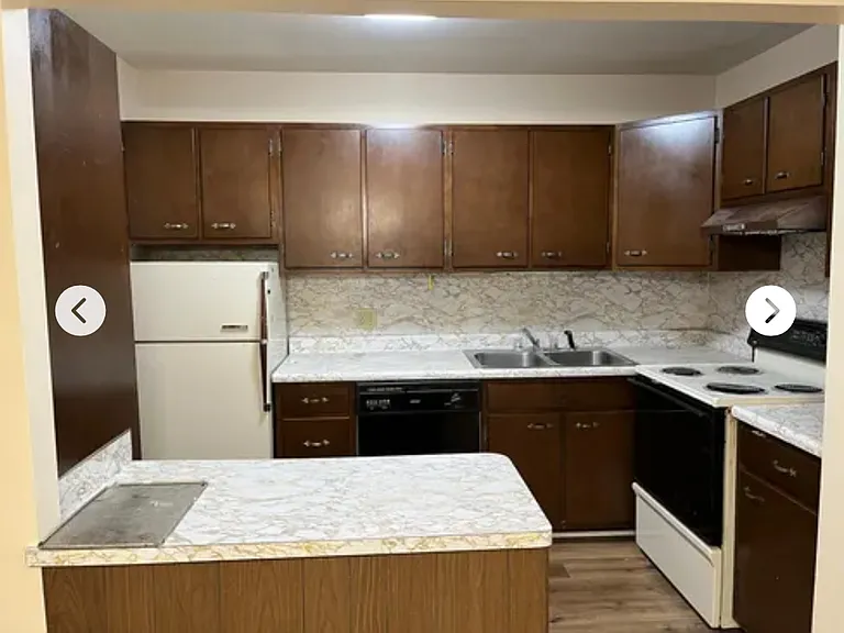 64 Charter Dr #10B — Photo 6