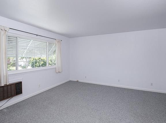 4th image of 888 Heatherstone Ave #2
