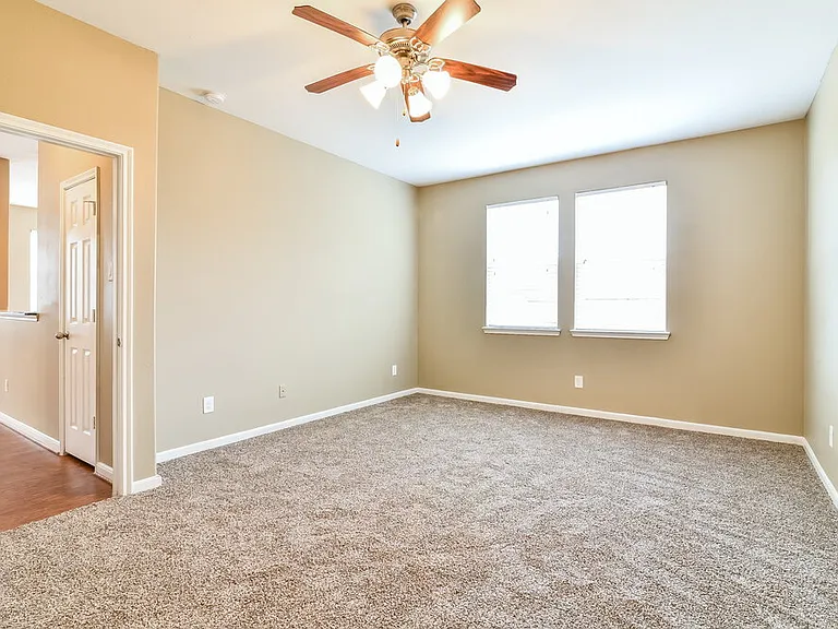 2703 Sleepy Knoll Dr — Photo 8