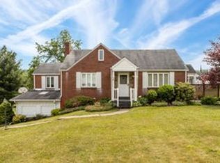 18 Ellen Dr, Mc Kees Rocks, PA 15136