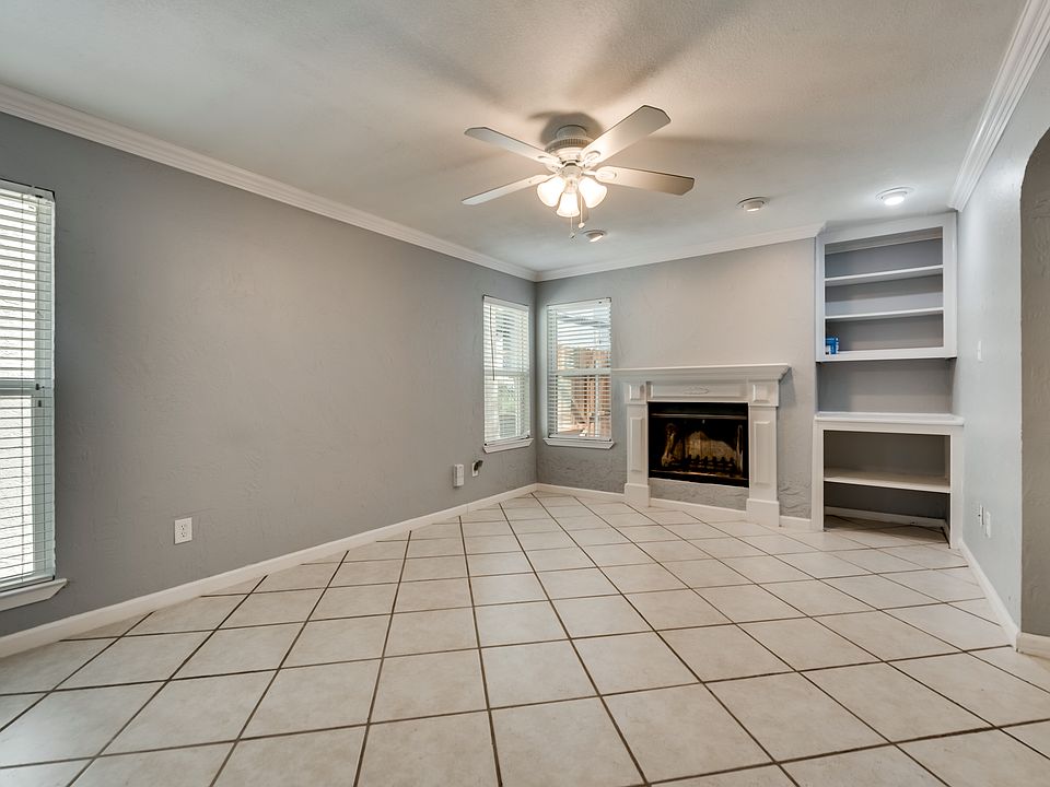 1st image of 2205 Park Hill Dr