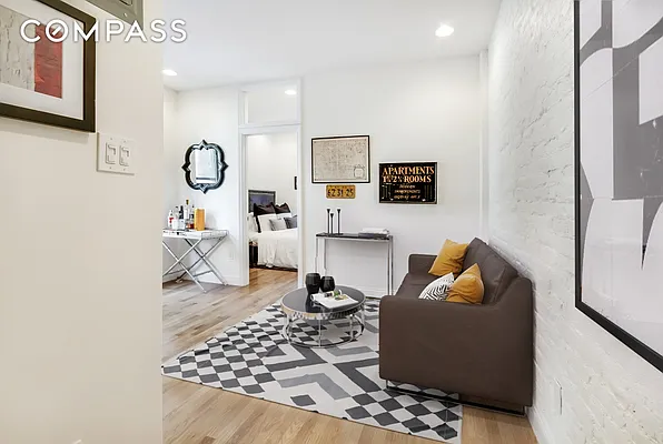 Rented by Compass | media 31