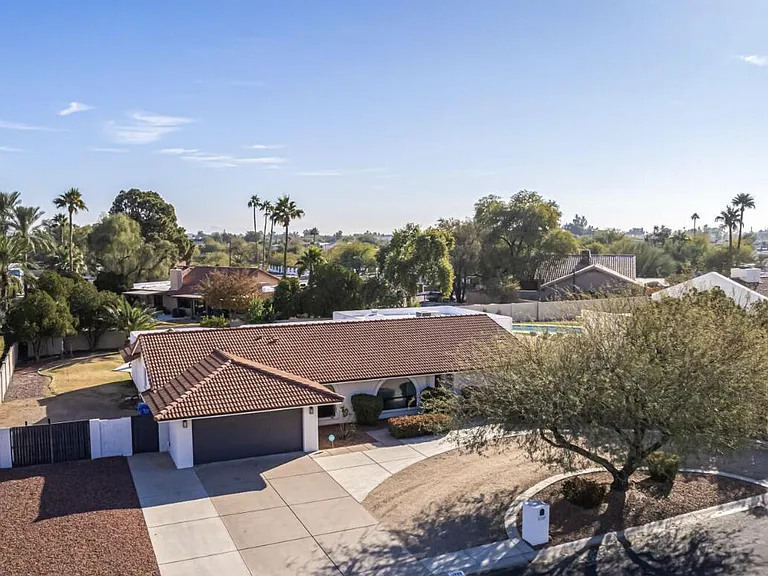 11209 N 45th Way — Photo 25