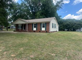 413 Milburn Ct, Charlotte, NC 28214