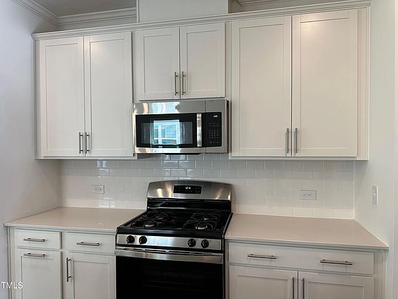 5th image of 3006 Vitner Dr