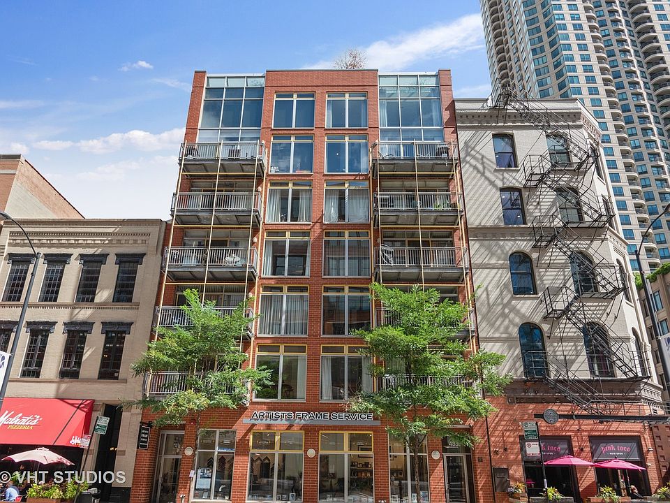 1st image of 433 N Wells St Unit 201