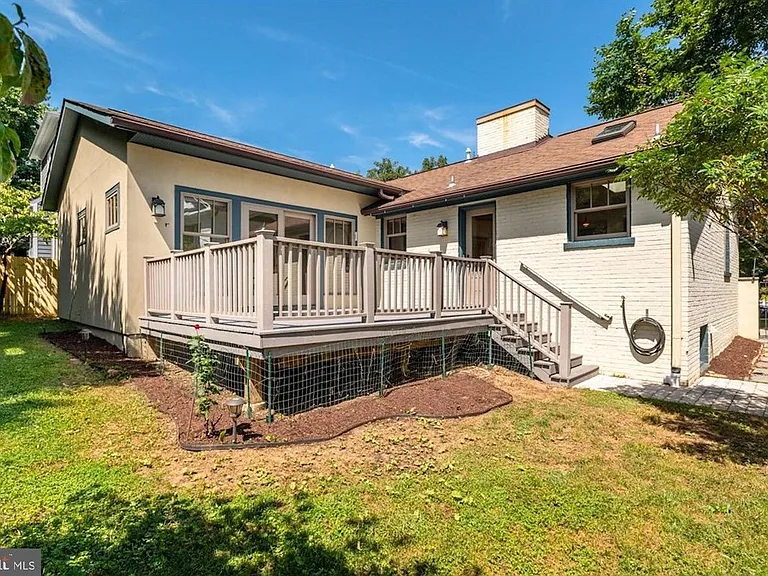 4304 Chestnut St — Photo 30