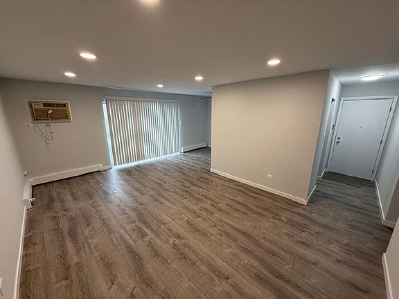 5th image of 120 Oliver Ct #D