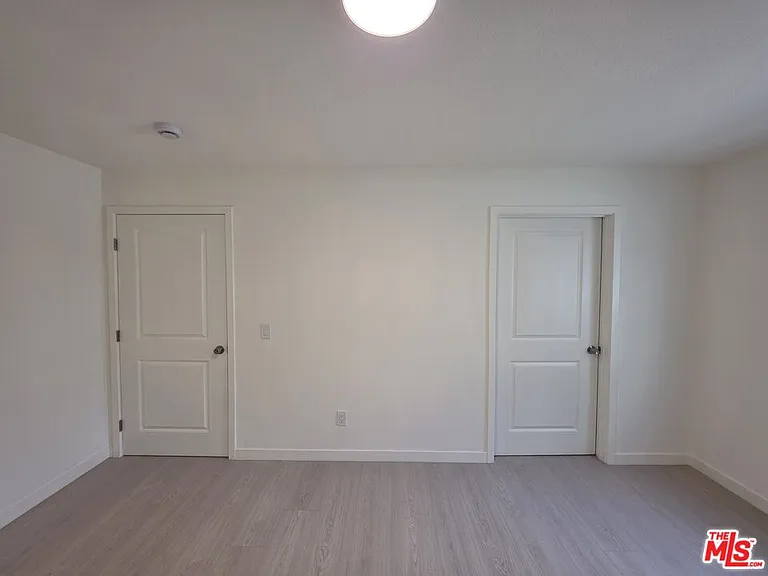 912 N Ridgewood Pl #2 — Photo 15