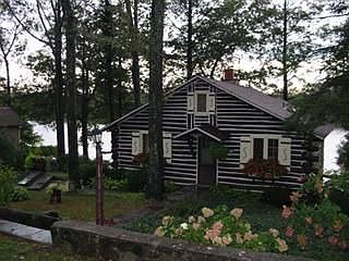 1st image of 1117 Lakeside Dr E