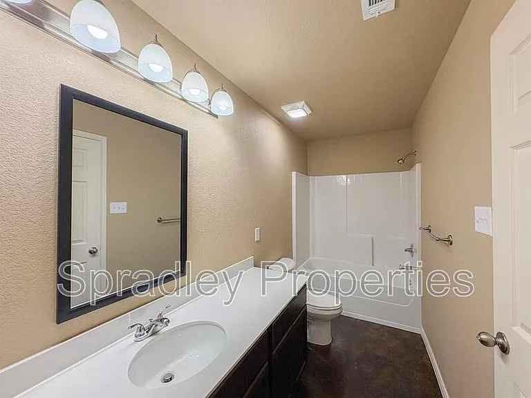 1032A Mason Dr — Photo 12