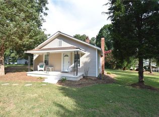 5204 Harvey Rd, Jamestown, NC 27282