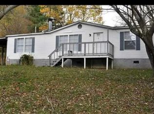 729 Arrowhead Cir, Cedar Bluff, VA 24609