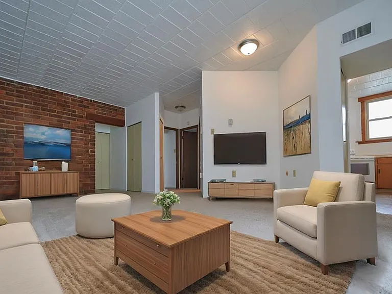 Summit Apartments - Latrobe, PA — Photo 25