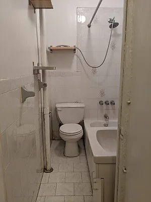Rented by Real Street Inc | media 4