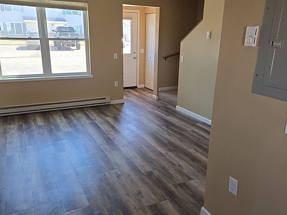 5th image of 503 W Elm Dr #13