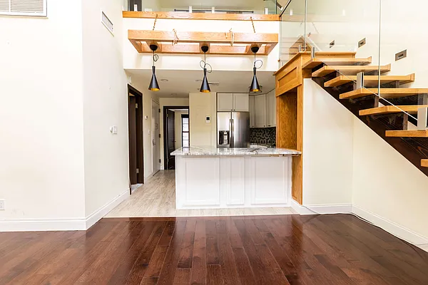 Rented by Smart City Real Estate LLC | media 15