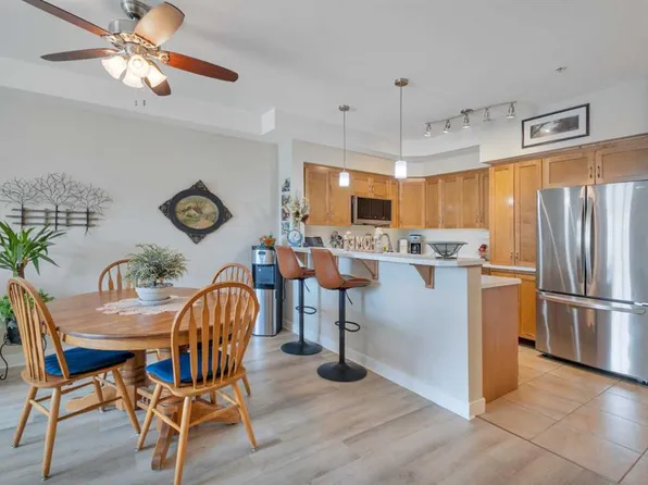 100 S Lakeway Blvd #209, Sylvan Lake, AB T4S 0A4