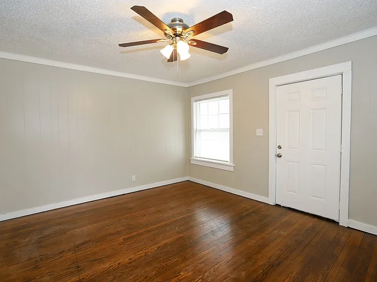 3515 E King Pl — Photo 29
