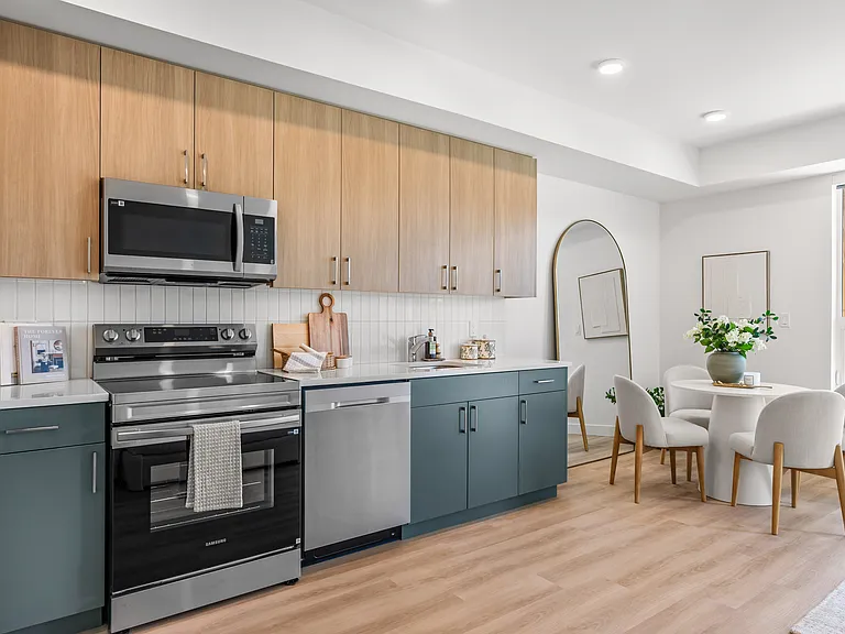 5528 Inlet Ave — Photo 1