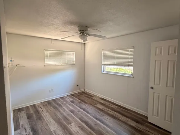 2211 Sunny View Dr, Oviedo, FL