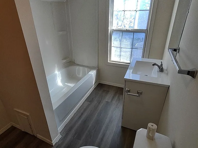 1459 Ridgewood Ave — Photo 1