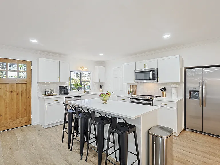 260 McGraw Ln — Photo 9