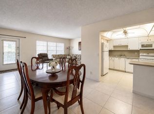 307 Greenbrier B, West Palm Beach, FL 33417