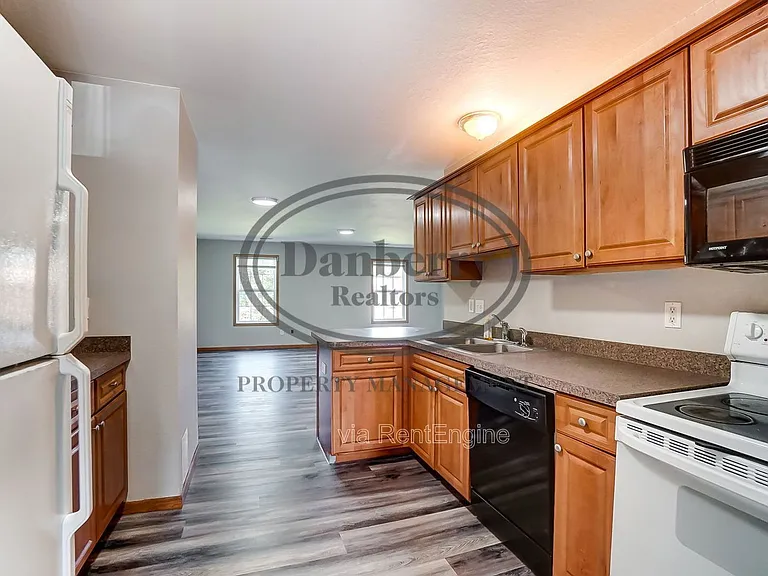 1117 N Byrne Rd — Photo 4