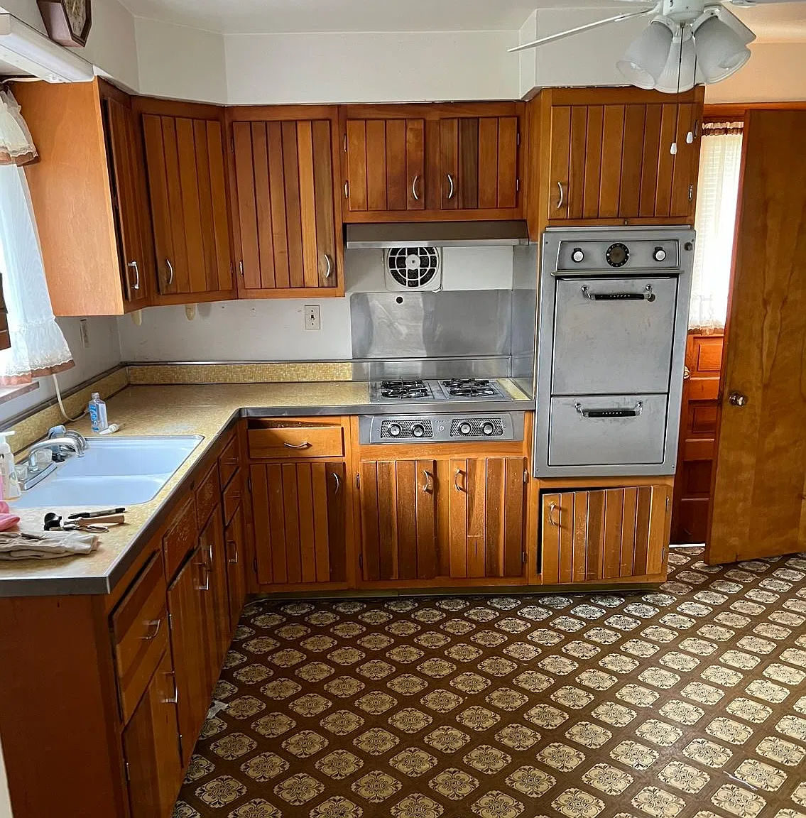 2 bed, 1046 sqft, $1,199 — Photo 2