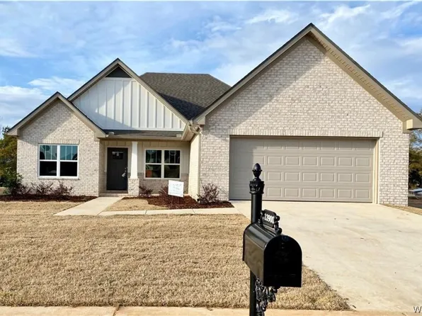 13900 Margaret Way, Northport, AL 35475