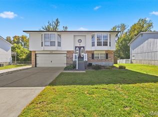 2466 Lombard Ln, Imperial, MO 63052