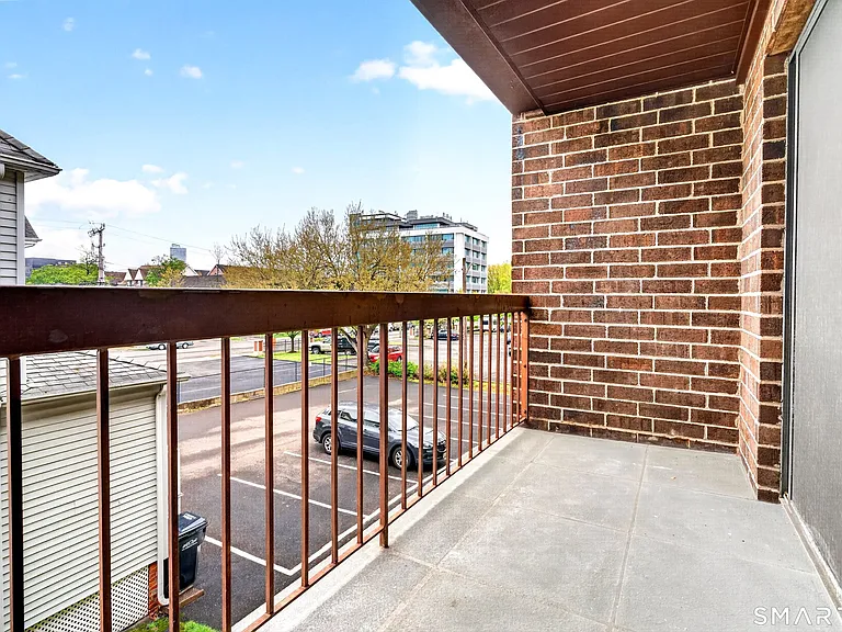 1500 Bedford St #202 — Photo 23