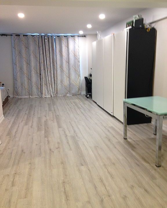 Large rm, 2 Ikea wardrobes
