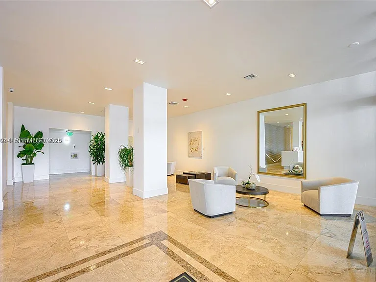 2201 S Ocean Dr #2202 — Photo 31
