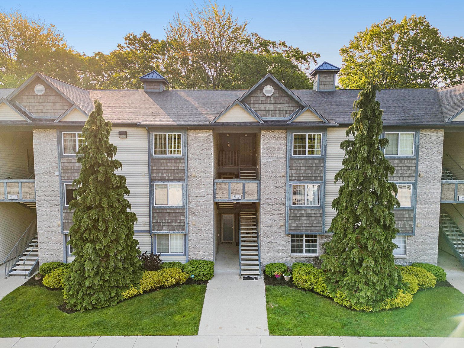 18372 N Ridge Ct APT 12, Spring Lake, MI 49456 | Zillow
