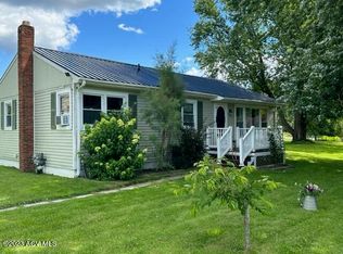 43 Dubois Rd, Champlain, NY 12919