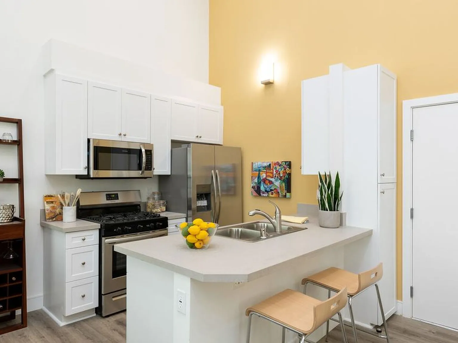New 2 Bed, 2 Bath Lofts! Heart Of Koreatown! * Washer & Dryer In Unit! — Photo 1
