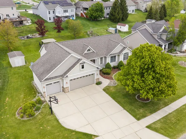 1815 Planters Row Dr SW, Byron Center, MI 49315