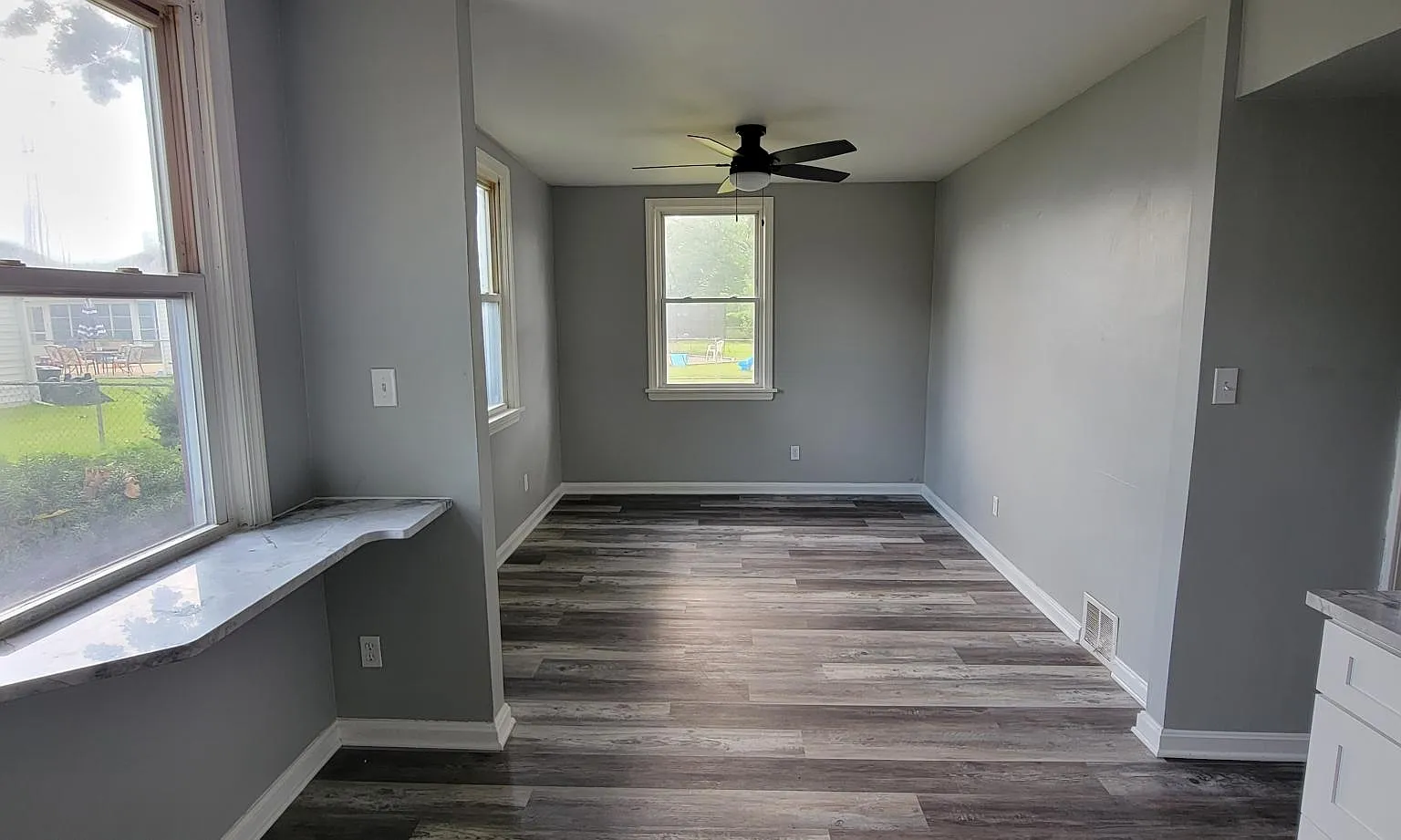 2120 Russell Ave — Photo 4