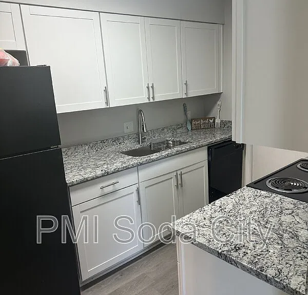 105 Thornwell Ct #G — Photo 3