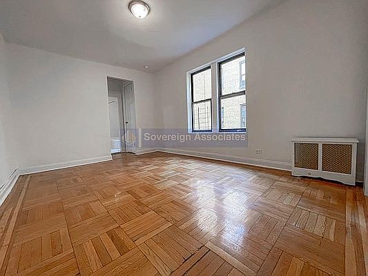 2nd image of 106 Fort Washington Ave APT 4L
