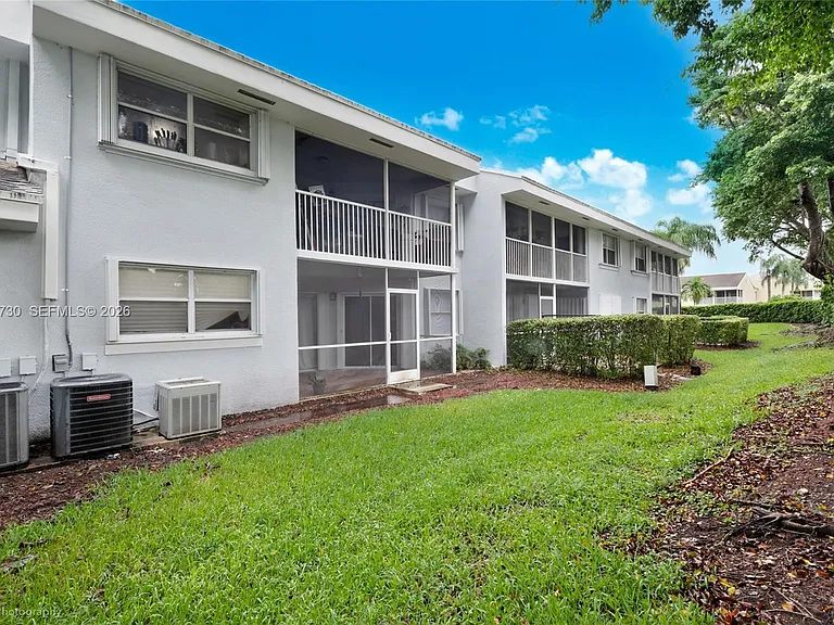 2622 SE 19th Ct #207-B — Photo 22
